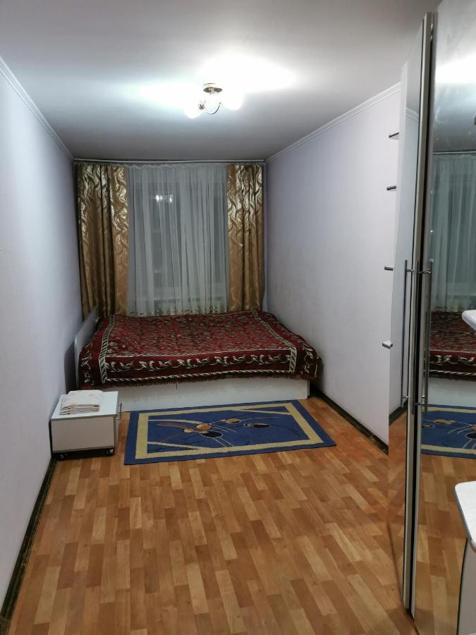 2 комн квартира в центре по Пушкина Костанай Екстериор снимка